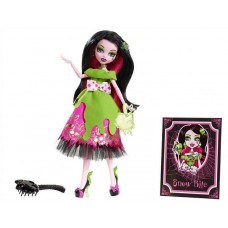 Monster HIgh Scary Tales Draculaura as Snow Bite